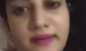 SRI LANKAN GIRL’S VIDEO CALL WITH BOYFRIEND