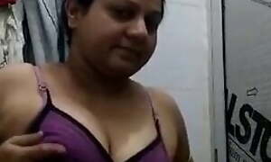 Indian bbw handjob in washroom – free video