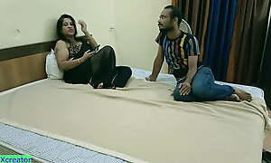 Indian hot aunty naughty mating Upon nephew! Upon clear audio