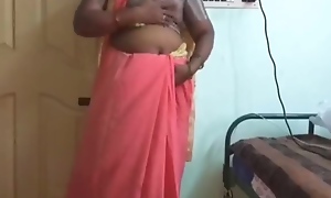 Horny Desi Indian Mature Aunty Dealings