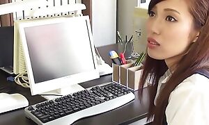 Japanese brunette meeting nipper Yura Hitomi horseshit sucked together with dildo playing in meeting uncensored.