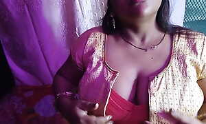 Desi hawt sexy lady remove pink bra dovetail press boobs coupled with snatch fingering.