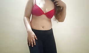 Karachi Wife Isha Round Sexy red bra sucking - Imran Drilled Her Round Ass